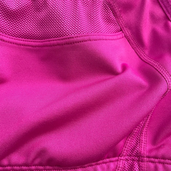 New Balance Medium Support Sports Bra in Hot Magenta Pink - Picture 5 of 11
